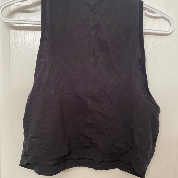 Lululemon crop top - Picture 3 of 4